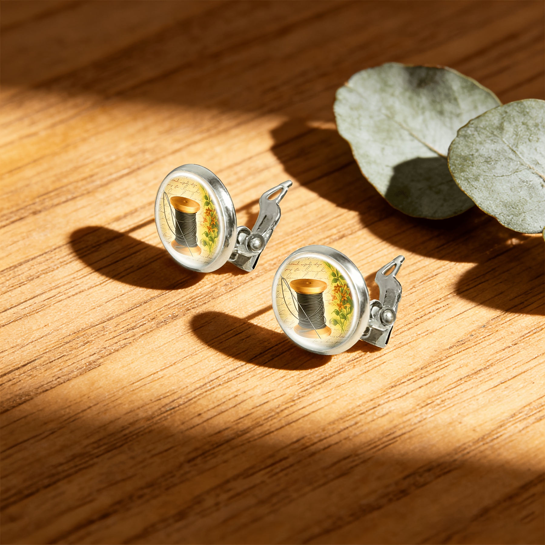 2pcs No-Piercing Round Glass Face Ear Clips for Women